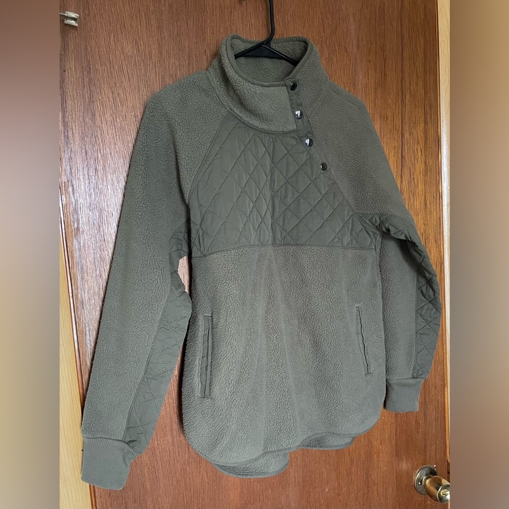Abercrombie & Fitch Asymmetrical Snap Up Pullover Fleece Jacket